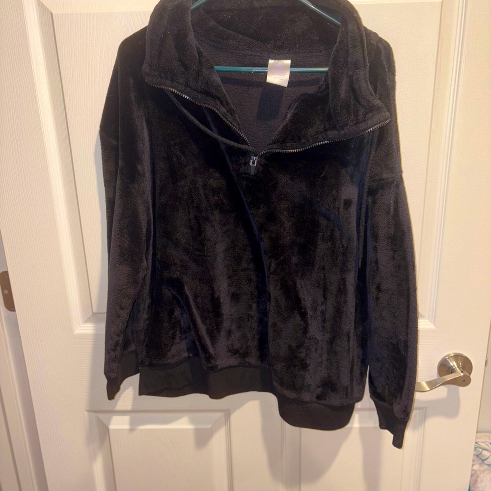 Secret Treasures Black Top